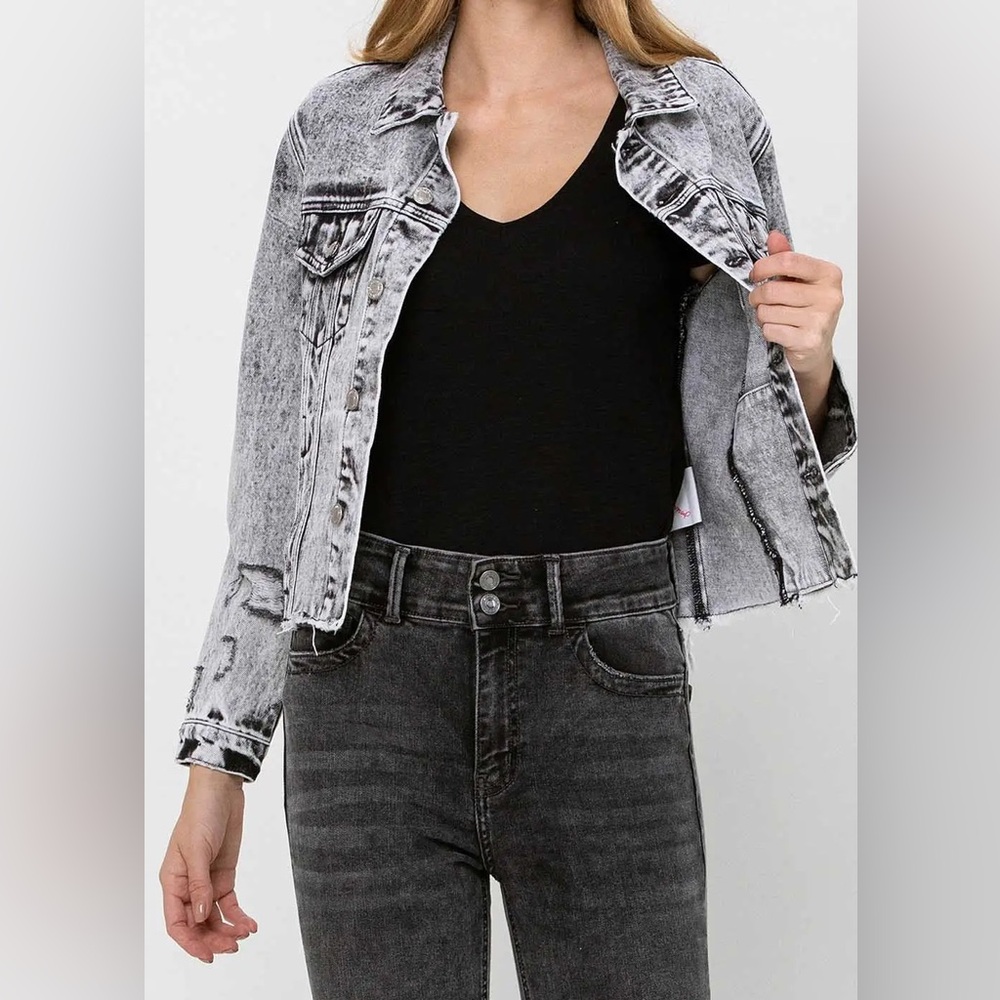 Vervet NWT Classic Washed Black Denim Jacket - Size Large - Picture 2 of 10